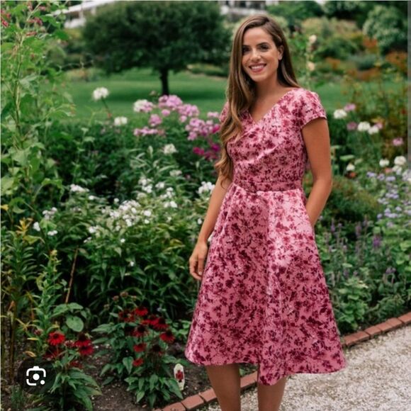GAL MEETS GLAM NWT rose Vine Floral Dress - Picture 1 of 6